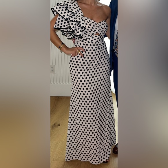 One Shoulder Ruffle Gown - Picture 4 of 4